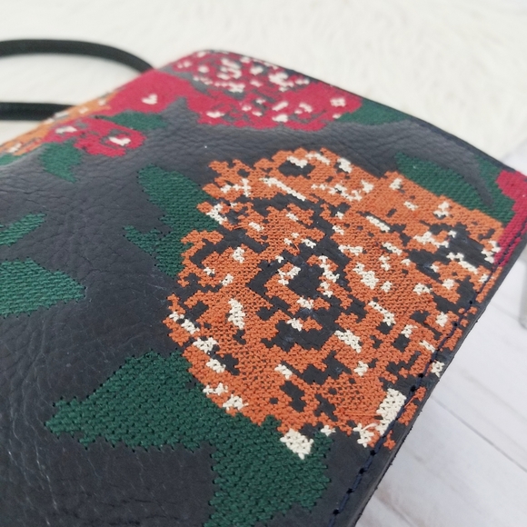 SOLD Patricia Nash Lanza crossbody Fall Tapestry - Picture 5 of 8